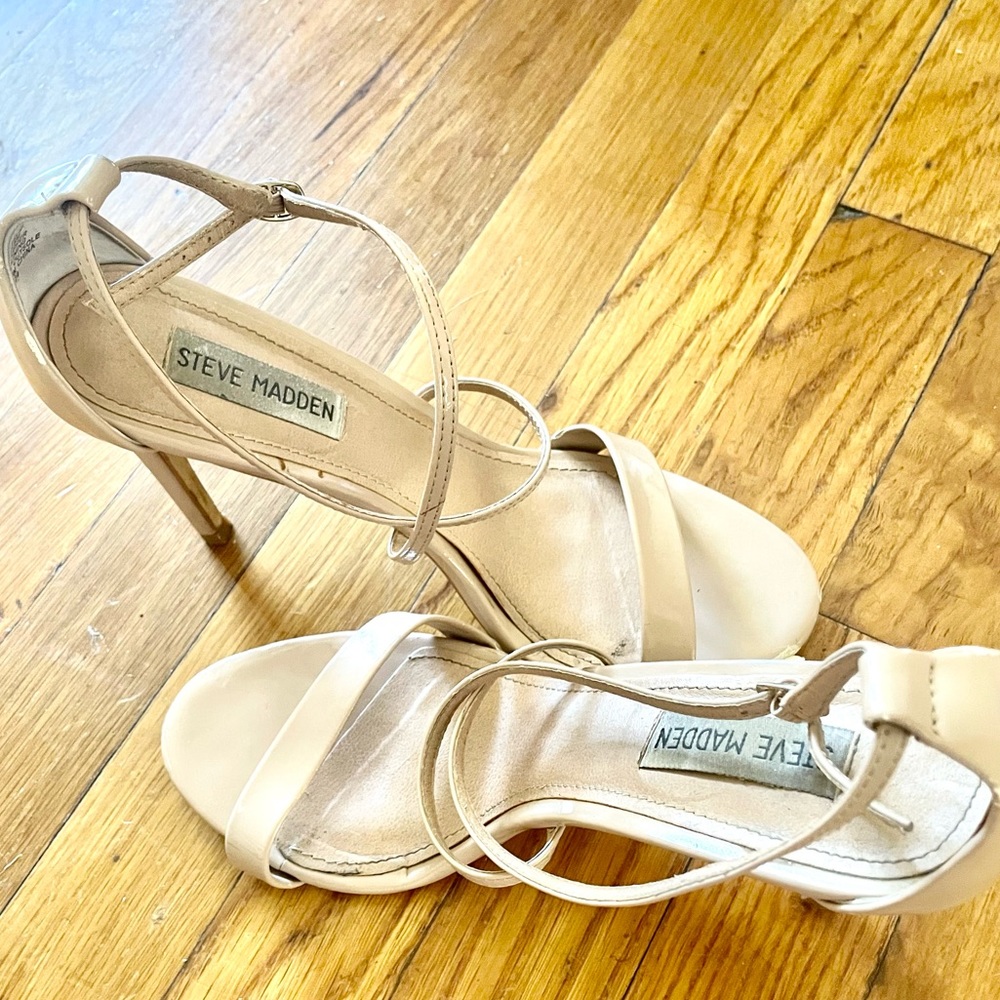Steve Madden heels choose - Picture 4 of 7